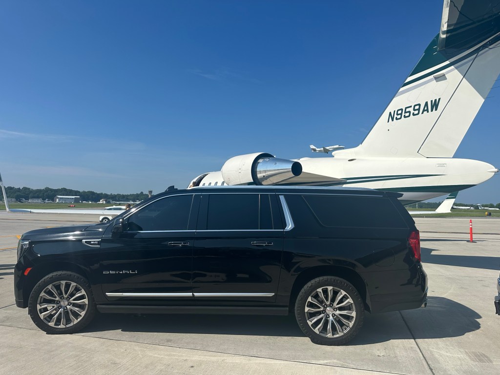Stress-Free Airport Transfers: Why Chauffeurs USA Is the Executive&nbsp;Choice